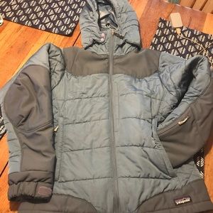 Patagonia. Womens’s medium. Flaws.